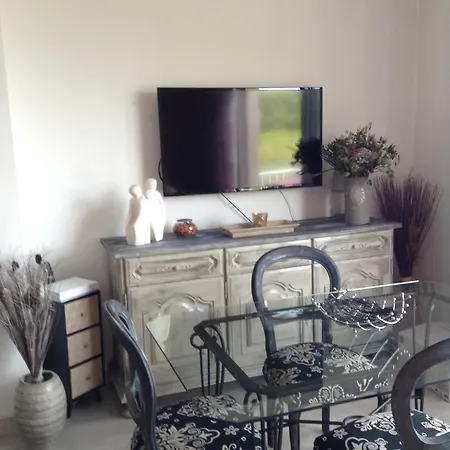 Le Cosy A Avec Vue Exceptionnelle Sur Apartment